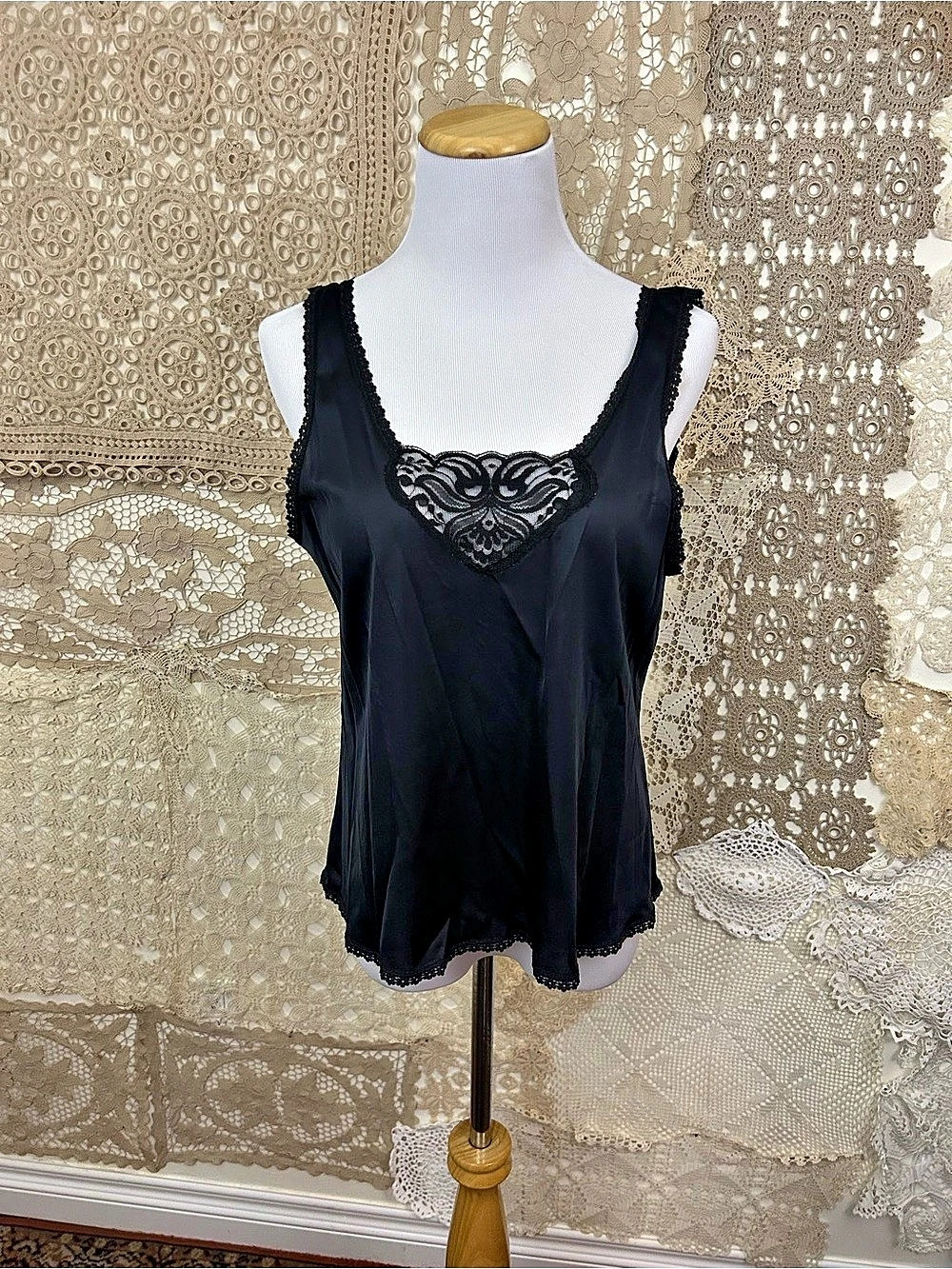 Vintage Black Lace Chemise Large - Camisole Sleeveless top Petticoat Junction